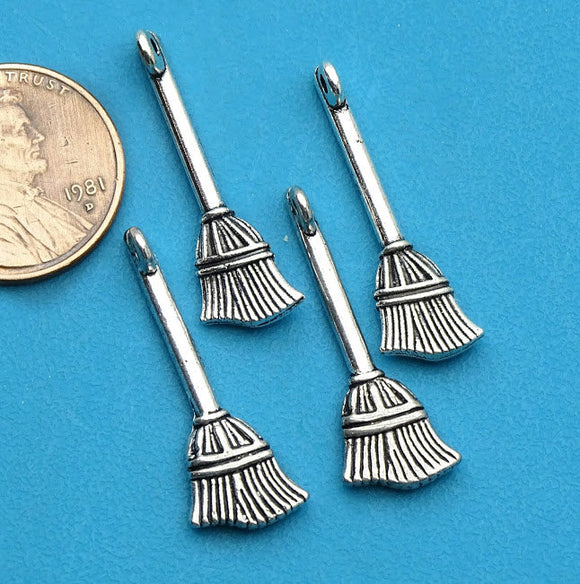 12 pc Broom charm, broom, witch broom, wizard bloom, charms. Alloy charm ,very high quality.Perfect for jewery making and other DIY projects