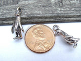 12 pc Penguin, penguin charm, animal charms. Alloy charm ,very high quality.Perfect for jewery making and other DIY projects