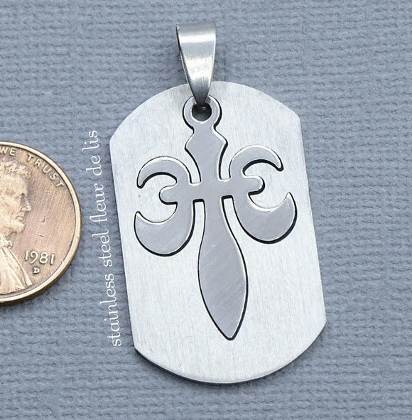 Fluer de lis charm, steel pendant, stainless steel, high quality..Perfect for jewery making and other DIY projects