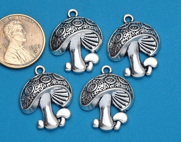 12 pc Mushroom, mushroom charm, plant charms. Alloy charm ,very high quality.Perfect for jewery making and other DIY projects