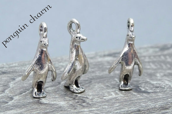 12 pc Penguin, penguin charm, animal charms. Alloy charm ,very high quality.Perfect for jewery making and other DIY projects