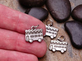 2 pc London charm, bus charms. stainless steel charm ,very high quality.Perfect for jewery making and other DIY projects